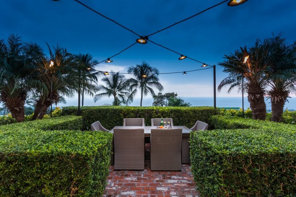 Keauhou Project Outdoor dining